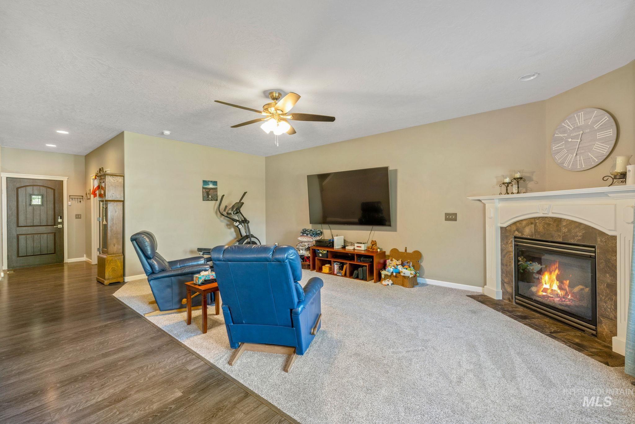 3659 N Twin Eagles Way, Meridian, Idaho 83646, 4 Bedrooms, 2.5 Bathrooms, Residential For Sale, Price $549,990, 98950057