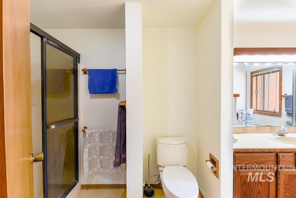 1832 Pine Cone, Moscow, Idaho 83843, 3 Bedrooms, 3 Bathrooms, Residential For Sale, Price $650,000, 98950091