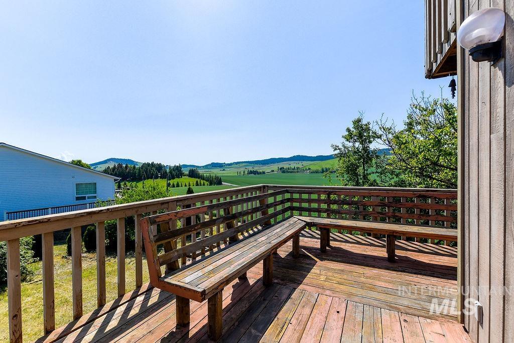 1832 Pine Cone, Moscow, Idaho 83843, 3 Bedrooms, 3 Bathrooms, Residential For Sale, Price $650,000, 98950091