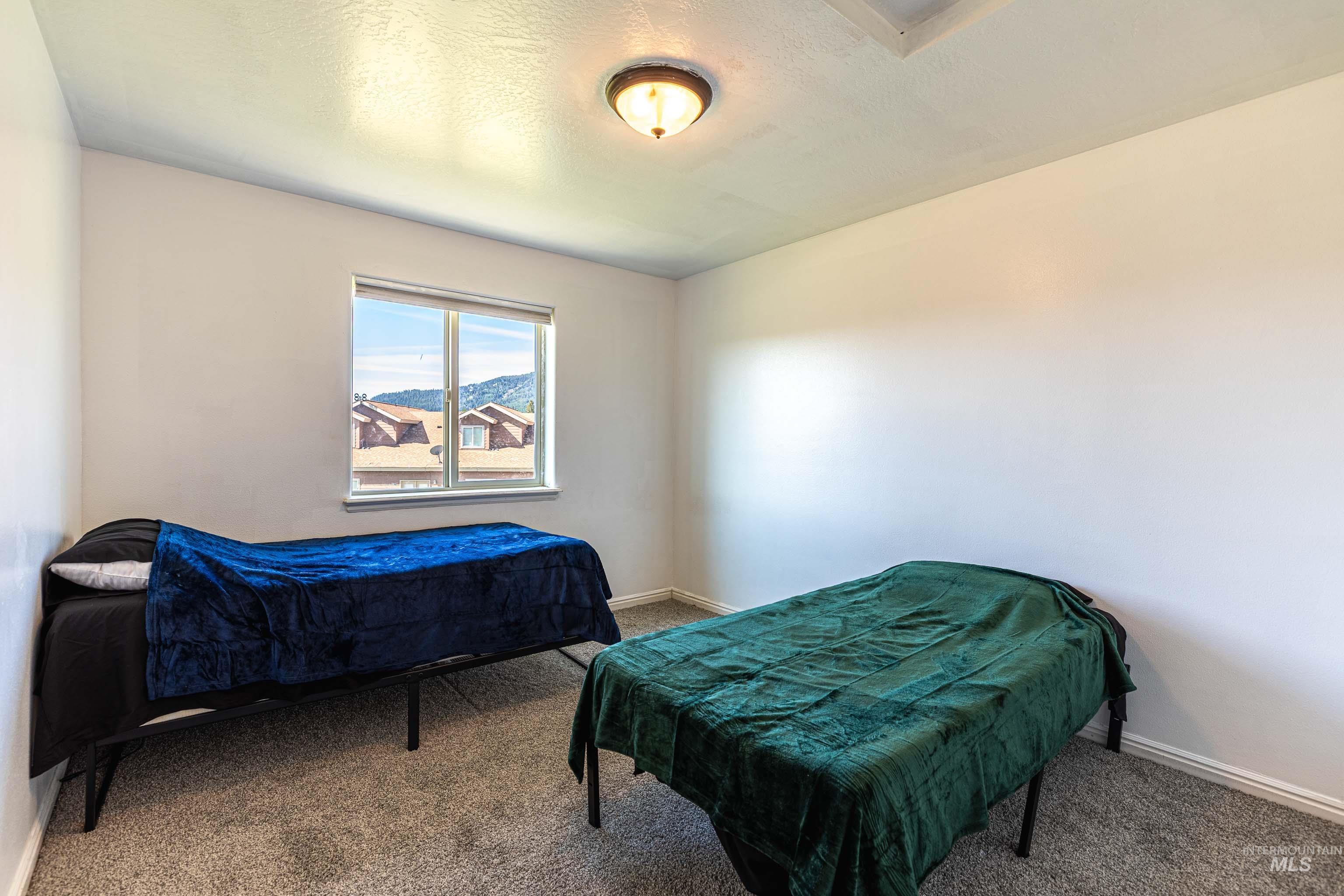 35 1 Mangum Cir, Donnelly, Idaho 83615, 3 Bedrooms, 2 Bathrooms, Residential For Sale, Price $370,000, 98950095