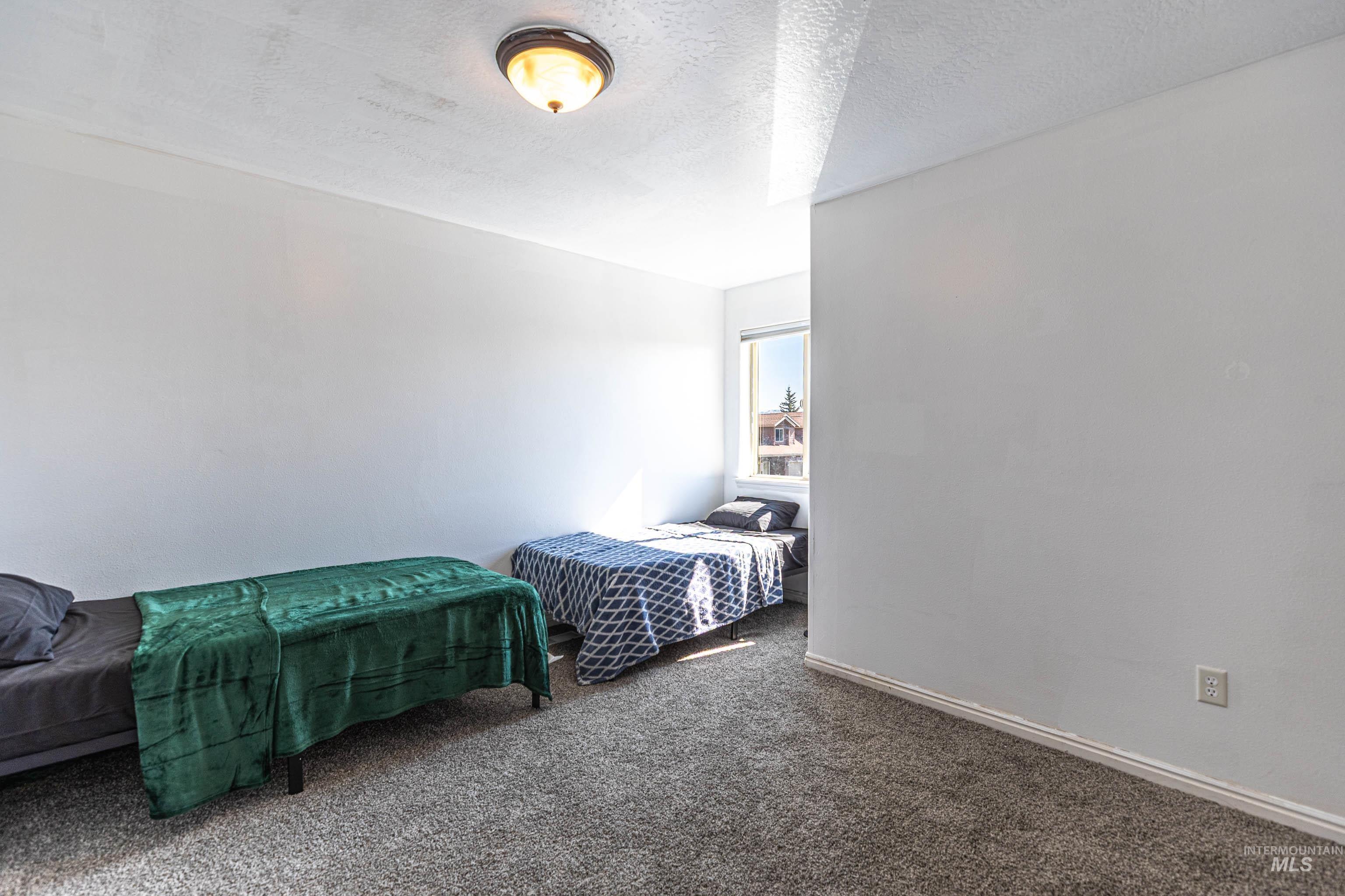 35 1 Mangum Cir, Donnelly, Idaho 83615, 3 Bedrooms, 2 Bathrooms, Residential For Sale, Price $370,000, 98950095