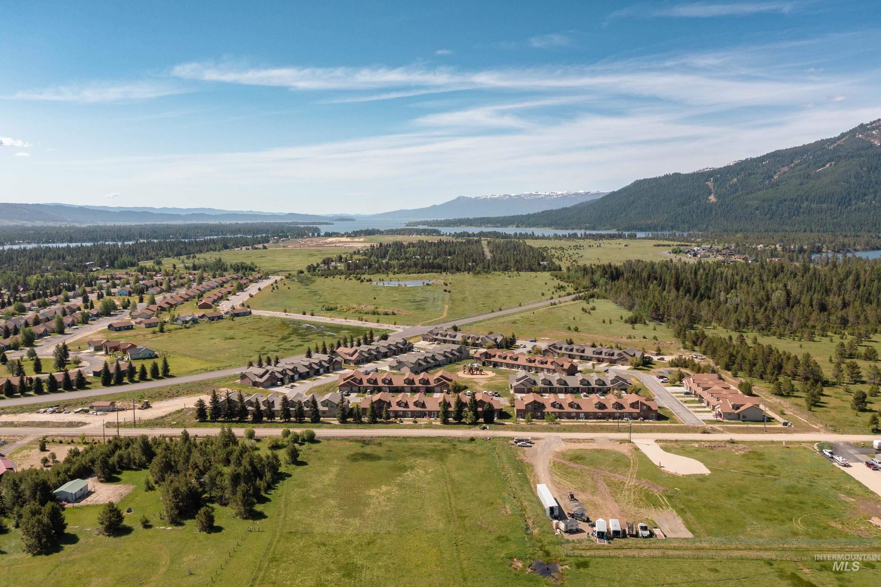 35 1 Mangum Cir, Donnelly, Idaho 83615, 3 Bedrooms, 2 Bathrooms, Residential For Sale, Price $370,000, 98950095