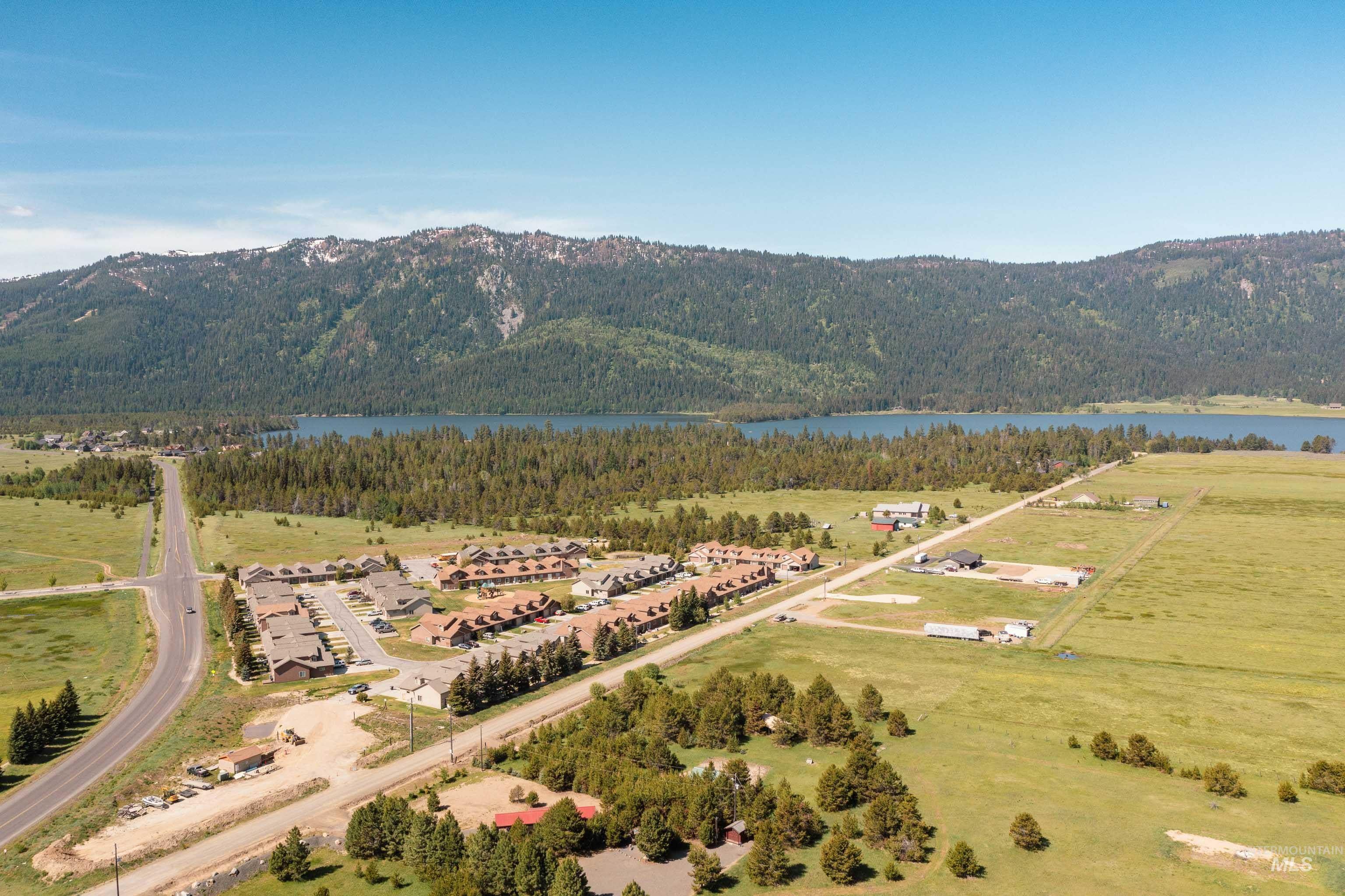 35 1 Mangum Cir, Donnelly, Idaho 83615, 3 Bedrooms, 2 Bathrooms, Residential For Sale, Price $370,000, 98950095