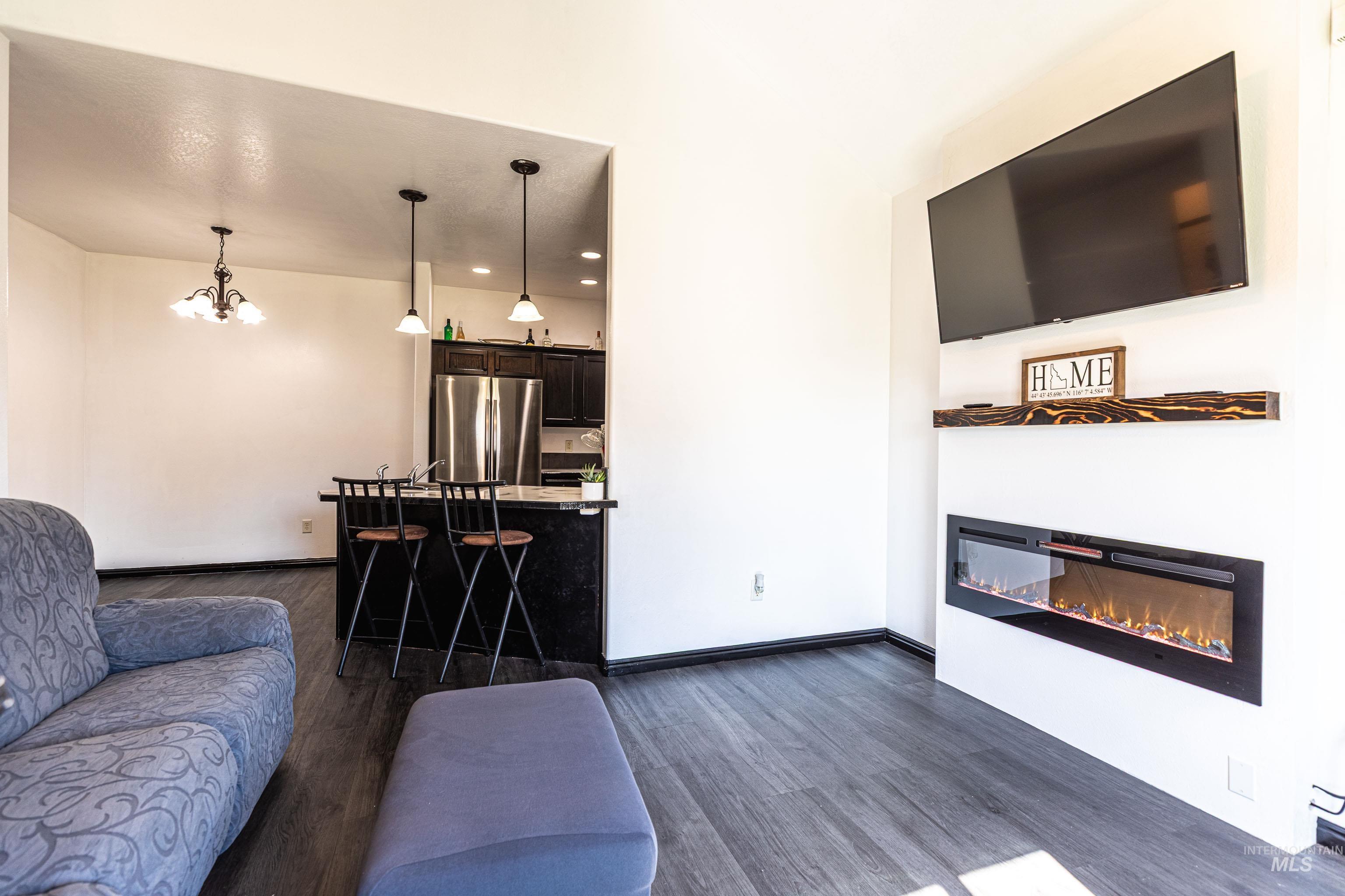 35 1 Mangum Cir, Donnelly, Idaho 83615, 3 Bedrooms, 2 Bathrooms, Residential For Sale, Price $370,000, 98950095