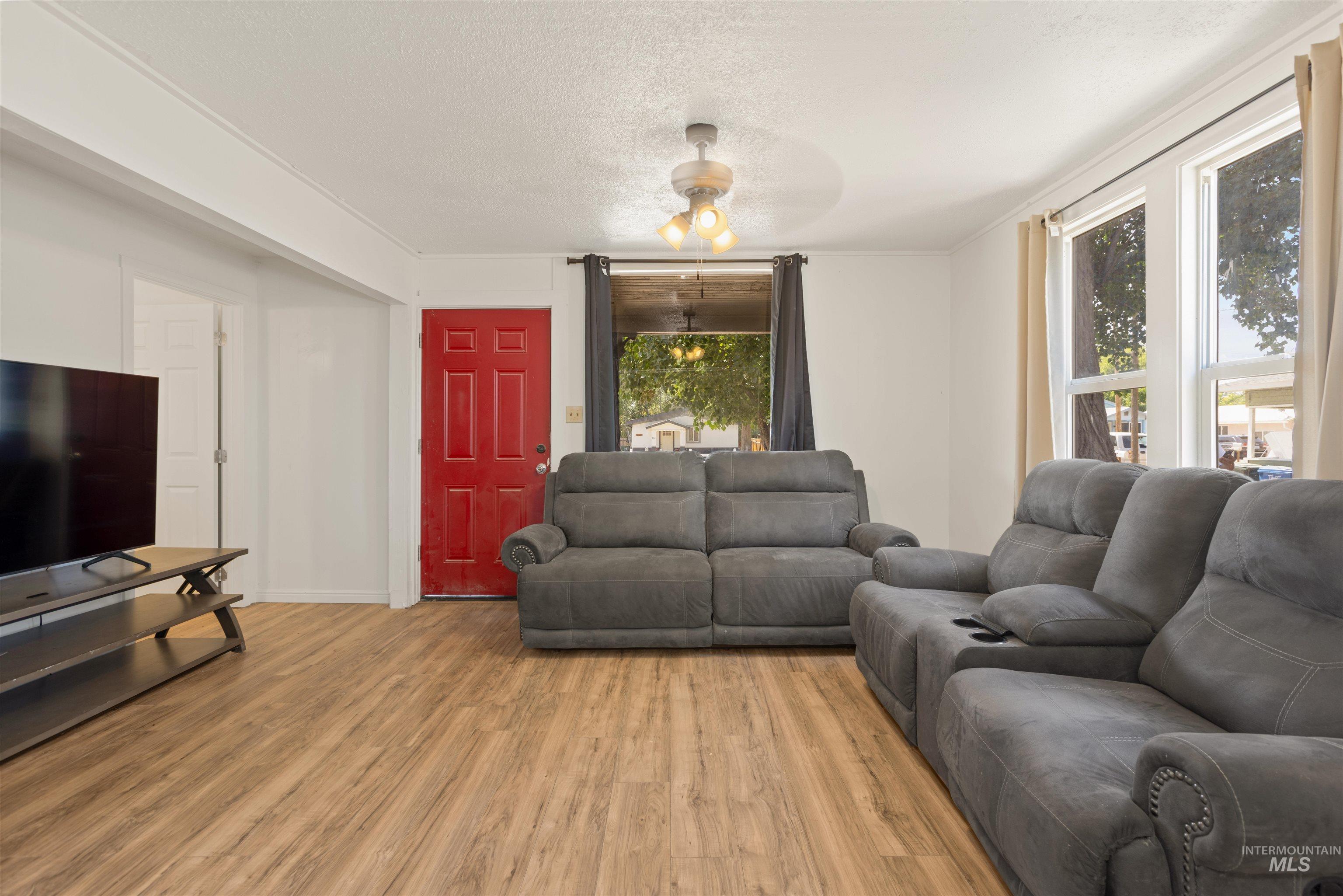 861 8th Ave N, Payette, Idaho 83661, 3 Bedrooms, 1 Bathroom, Residential For Sale, Price $269,900, 98950100