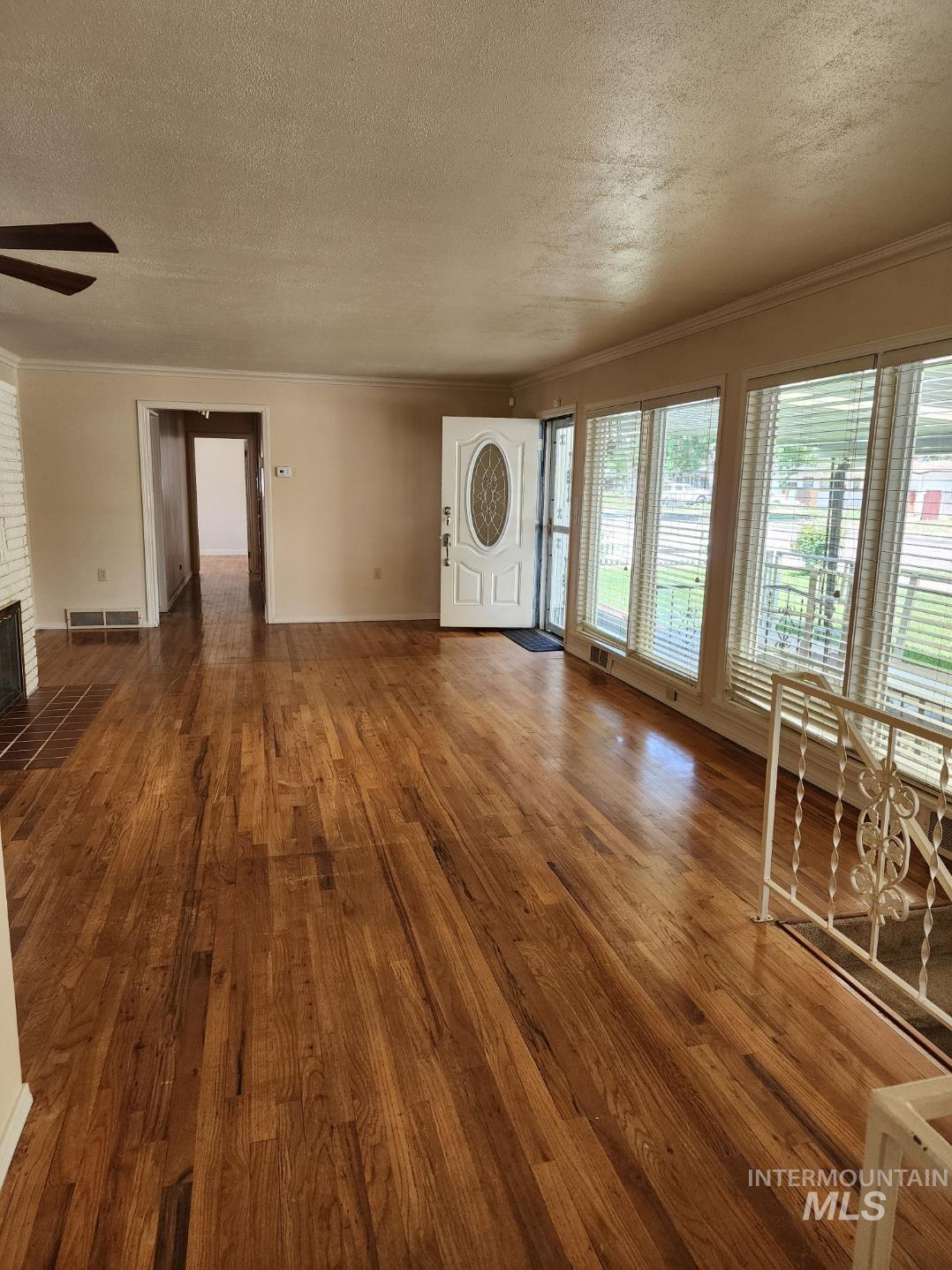 855 N 9th East, Mountain Home, Idaho 83647, 4 Bedrooms, 3 Bathrooms, Residential For Sale, Price $370,000, 98950101