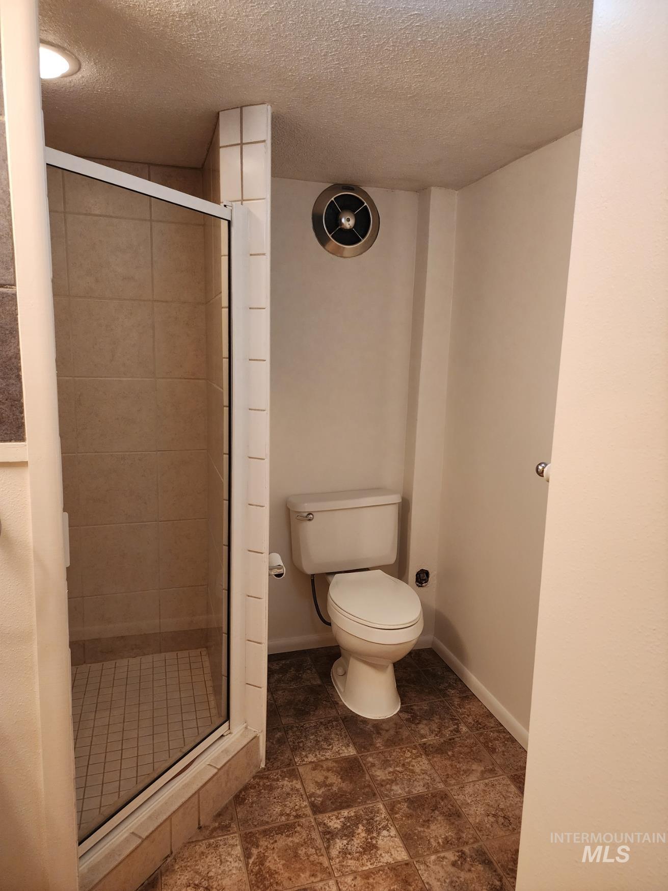 855 N 9th East, Mountain Home, Idaho 83647, 4 Bedrooms, 3 Bathrooms, Residential For Sale, Price $370,000, 98950101