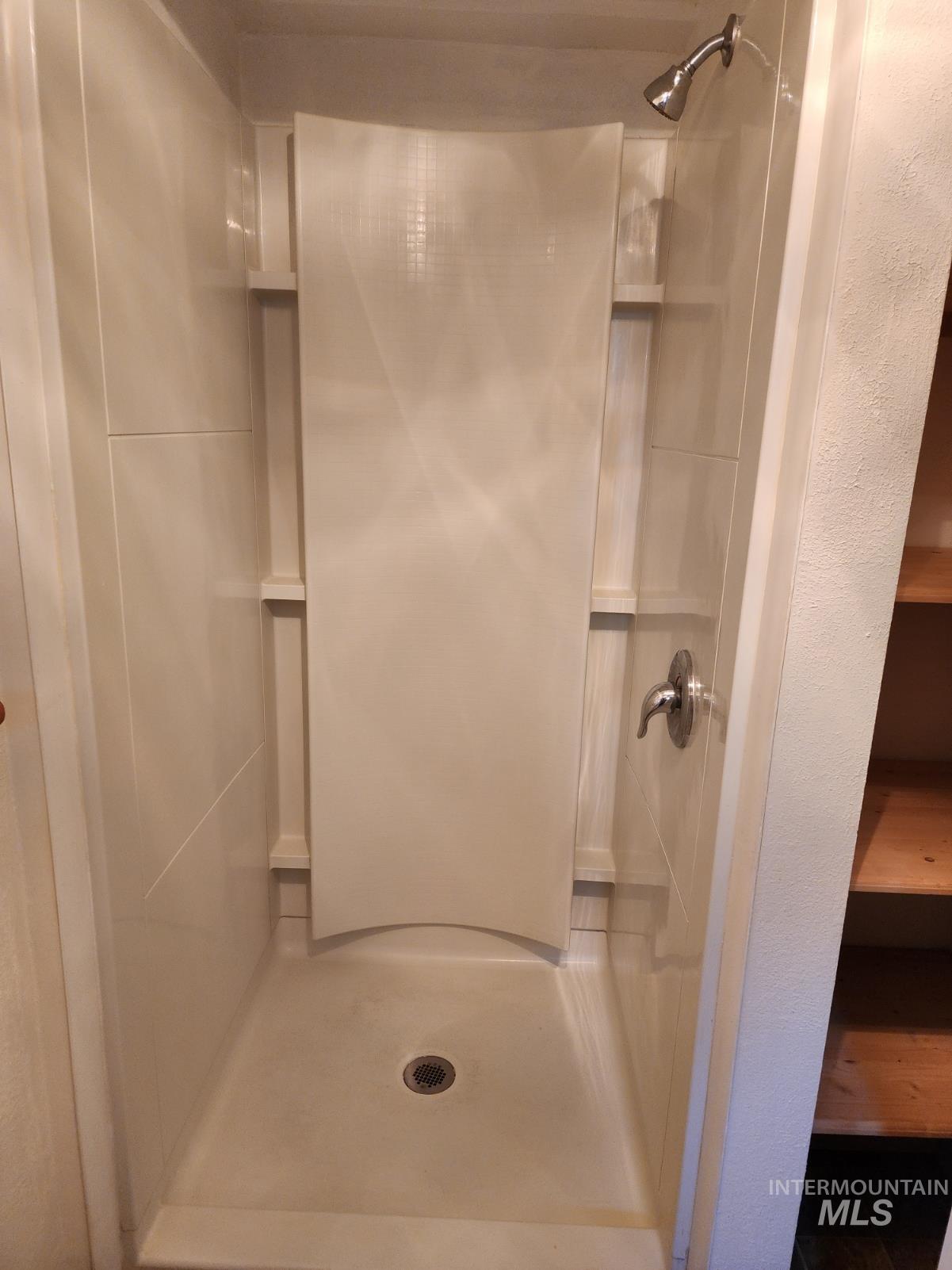 855 N 9th East, Mountain Home, Idaho 83647, 4 Bedrooms, 3 Bathrooms, Residential For Sale, Price $370,000, 98950101