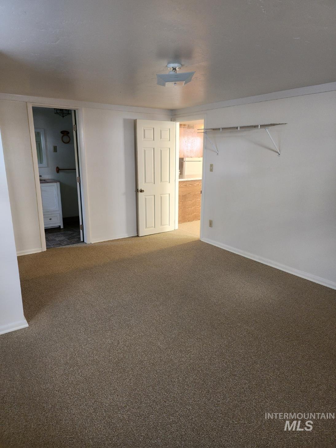 855 N 9th East, Mountain Home, Idaho 83647, 4 Bedrooms, 3 Bathrooms, Residential For Sale, Price $370,000, 98950101