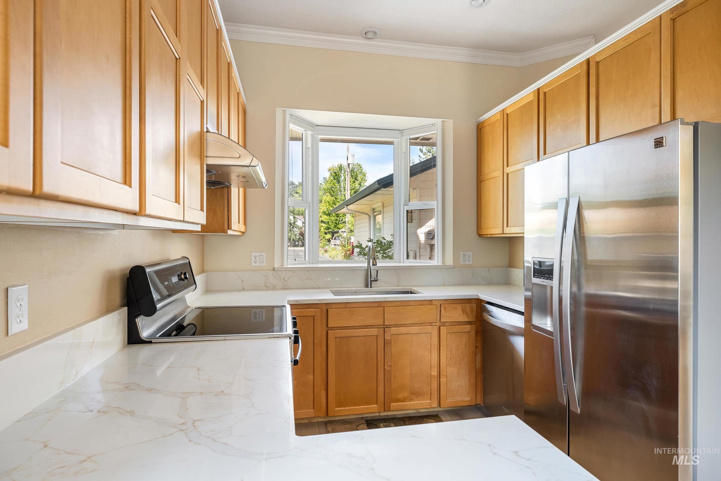 2072 N 28th St, Boise, Idaho 83702, 2 Bedrooms, 2 Bathrooms, Residential For Sale, Price $439,900, 98950126