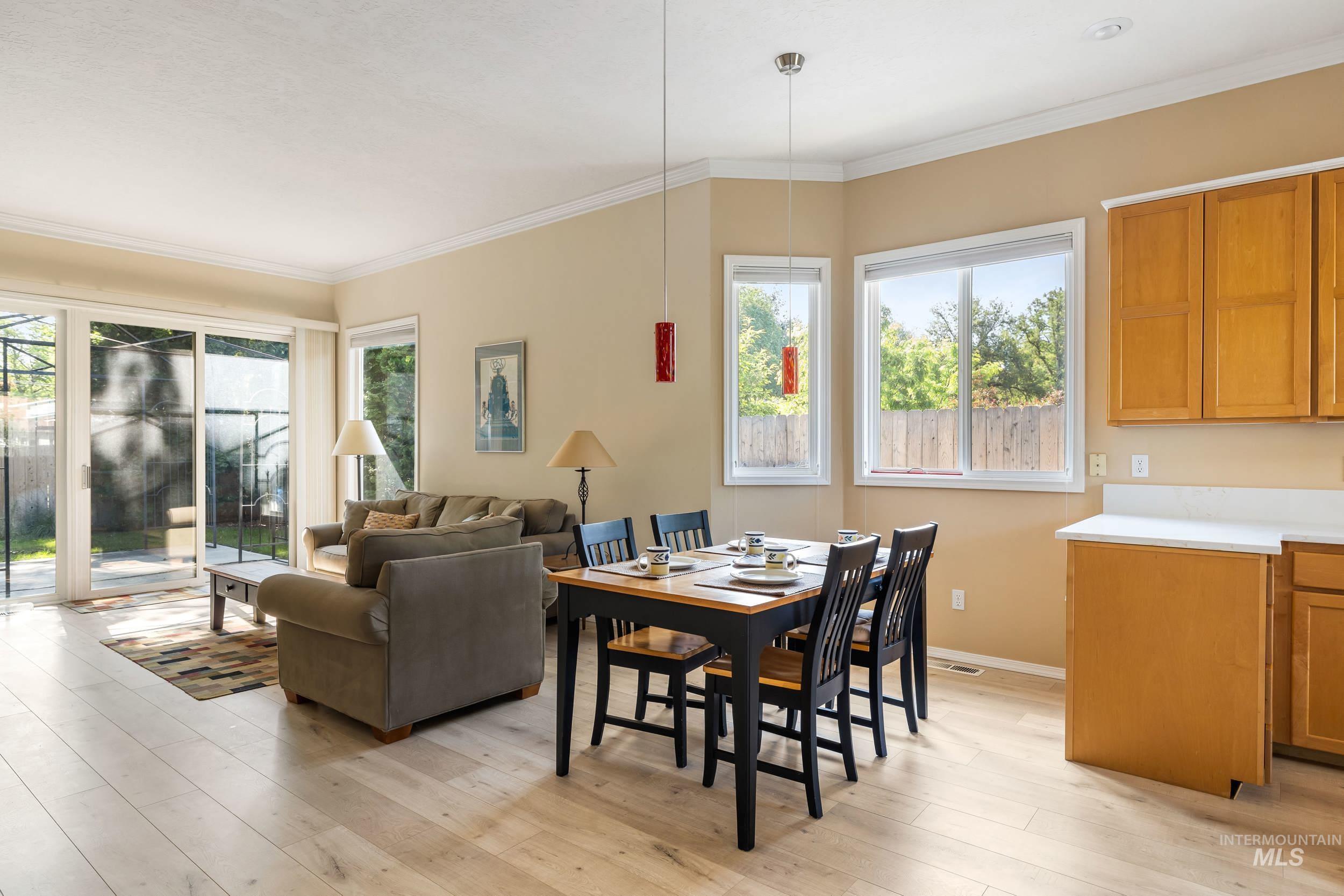 2072 N 28th St, Boise, Idaho 83702, 2 Bedrooms, 2 Bathrooms, Residential For Sale, Price $449,900, 98950126