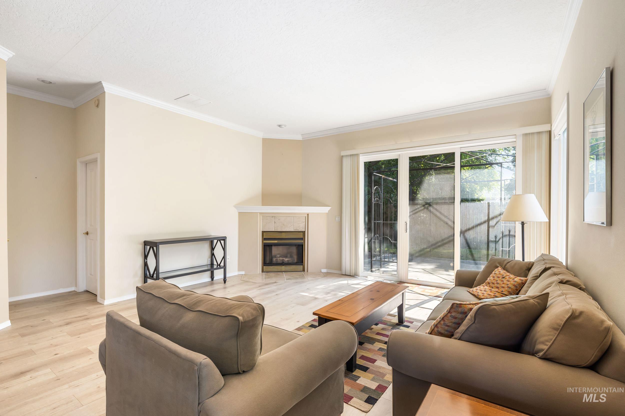 2072 N 28th St, Boise, Idaho 83702, 2 Bedrooms, 2 Bathrooms, Residential For Sale, Price $449,900, 98950126