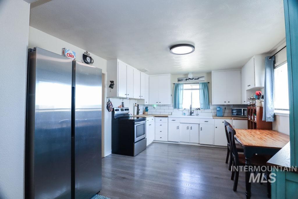 4977 Hwy 201, Ontario, Oregon 97914-0000, 3 Bedrooms, 1 Bathroom, Residential For Sale, Price $327,000, 98950144