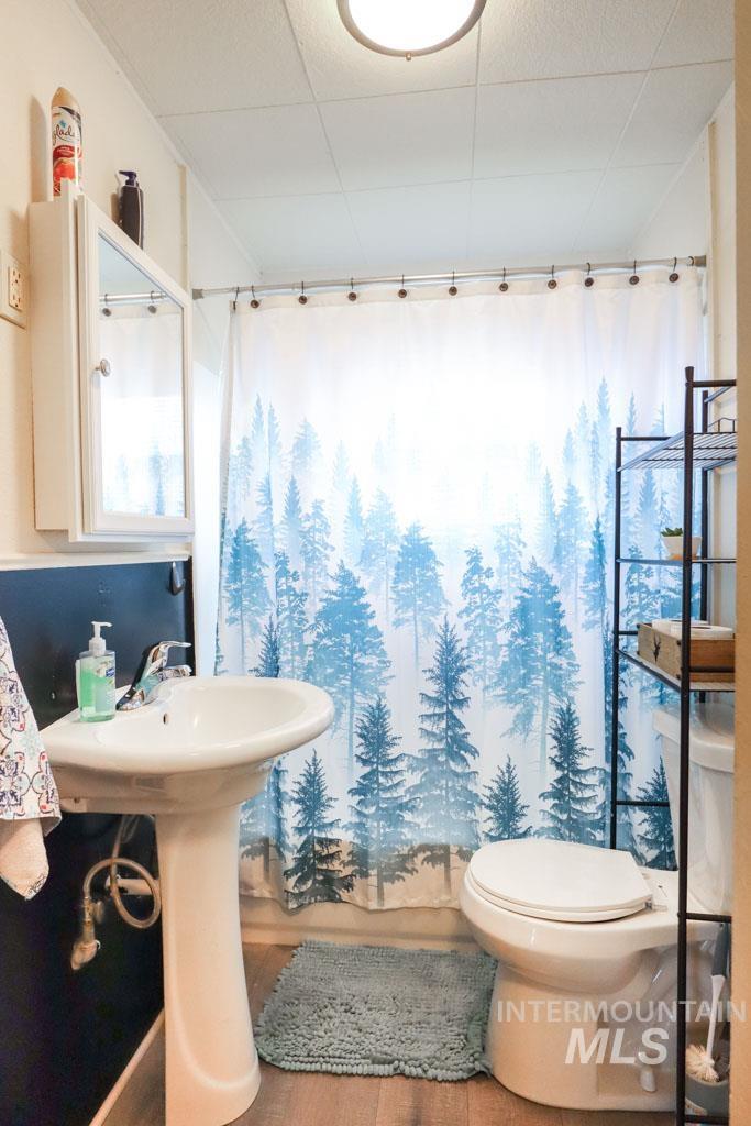 4977 Hwy 201, Ontario, Oregon 97914-0000, 3 Bedrooms, 1 Bathroom, Residential For Sale, Price $327,000, 98950144