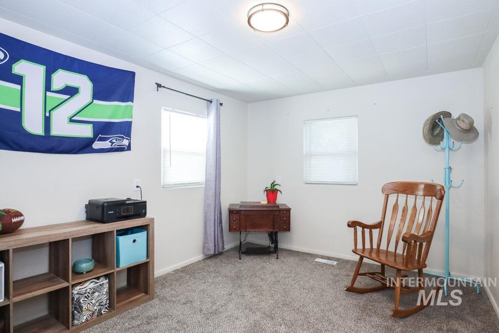 4977 Hwy 201, Ontario, Oregon 97914-0000, 3 Bedrooms, 1 Bathroom, Residential For Sale, Price $327,000, 98950144