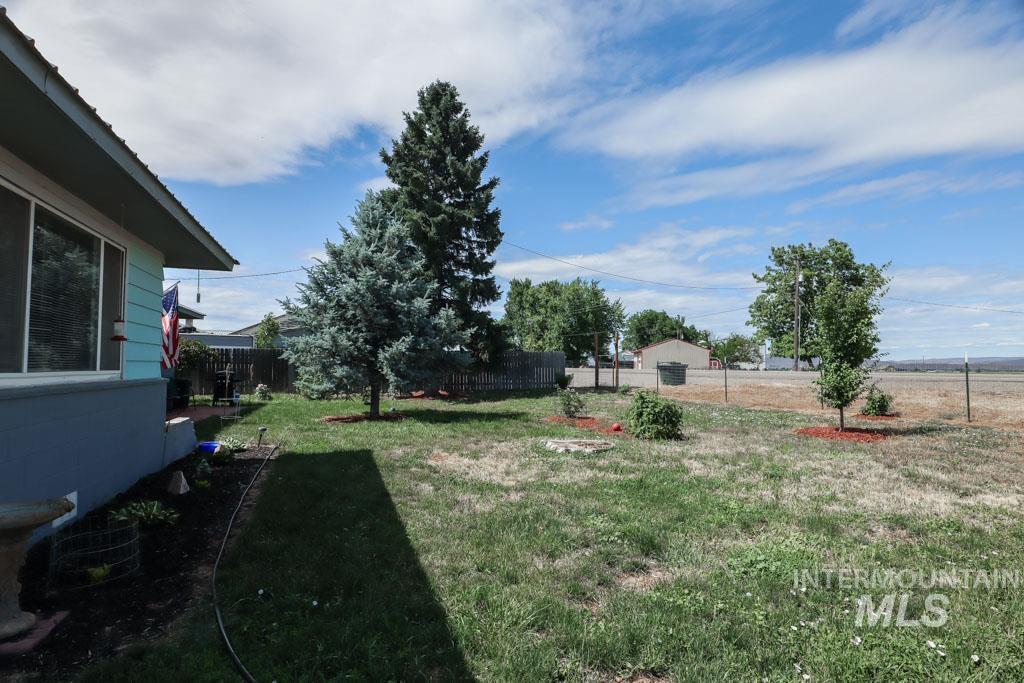 4977 Hwy 201, Ontario, Oregon 97914-0000, 3 Bedrooms, 1 Bathroom, Residential For Sale, Price $327,000, 98950144