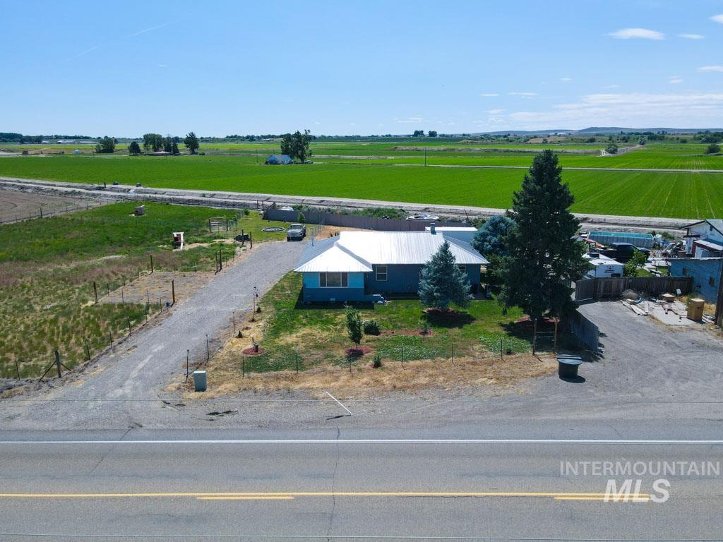 4977 Hwy 201, Ontario, Oregon 97914-0000, 3 Bedrooms, 1 Bathroom, Residential For Sale, Price $327,000, 98950144