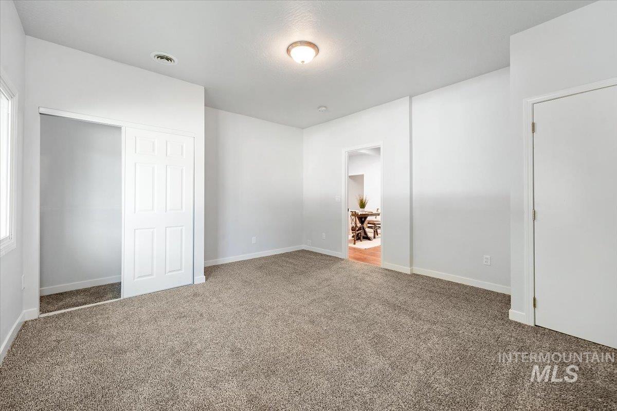 1704 Blaine, Caldwell, Idaho 83605, 6 Bedrooms, 3 Bathrooms, Residential For Sale, Price $449,000, 98950166