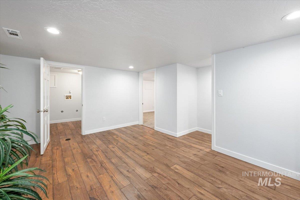 1704 Blaine, Caldwell, Idaho 83605, 6 Bedrooms, 3 Bathrooms, Residential For Sale, Price $449,000, 98950166