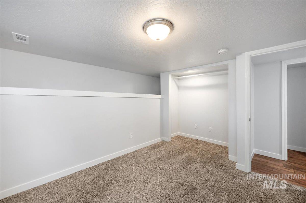 1704 Blaine, Caldwell, Idaho 83605, 6 Bedrooms, 3 Bathrooms, Residential For Sale, Price $449,000, 98950166