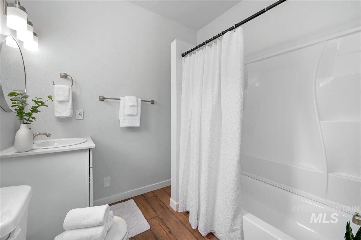 1704 Blaine, Caldwell, Idaho 83605, 6 Bedrooms, 3 Bathrooms, Residential For Sale, Price $449,000, 98950166