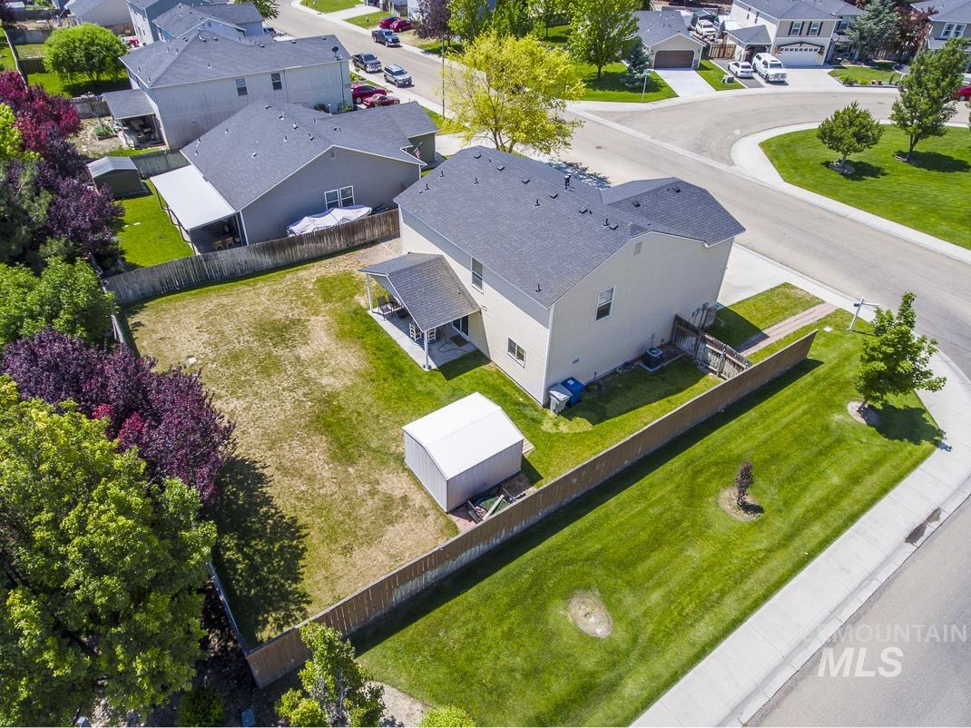 16346 Silver Creek Ave, Caldwell, Idaho 83607, 3 Bedrooms, 2.5 Bathrooms, Residential For Sale, Price $423,900, 98950182