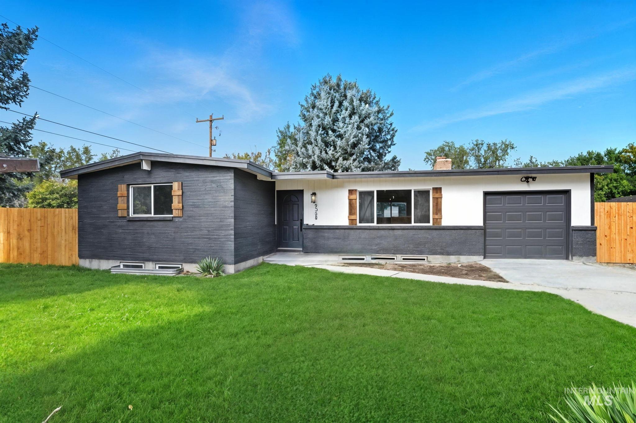 5338 W Spaulding St., Boise, Idaho 83705, 5 Bedrooms, 2 Bathrooms, Residential For Sale, Price $519,000, 98950184