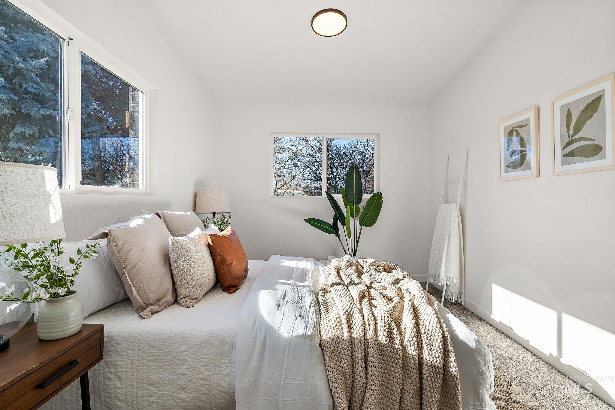 5338 W Spaulding St., Boise, Idaho 83705, 5 Bedrooms, 2 Bathrooms, Residential For Sale, Price $519,000, 98950184