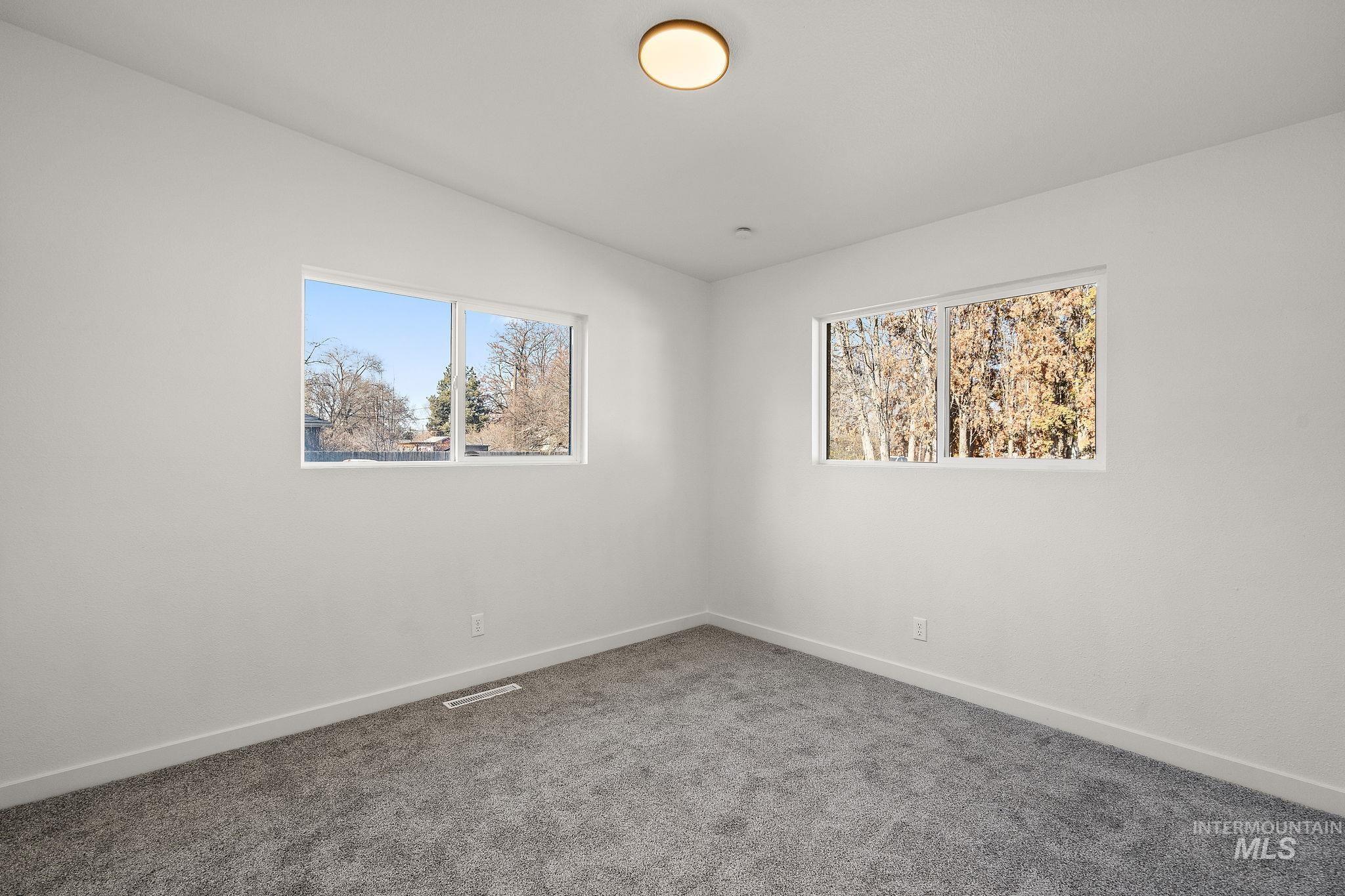 5338 W Spaulding St., Boise, Idaho 83705, 5 Bedrooms, 2 Bathrooms, Residential For Sale, Price $519,000, 98950184