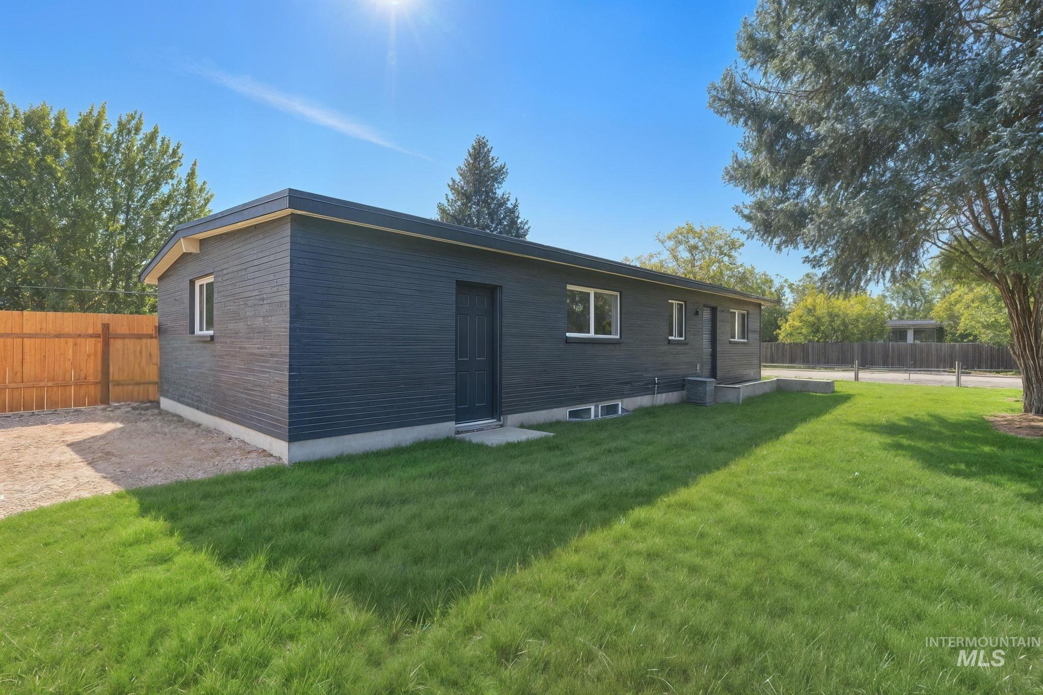 5338 W Spaulding St., Boise, Idaho 83705, 5 Bedrooms, 2 Bathrooms, Residential For Sale, Price $519,000, 98950184