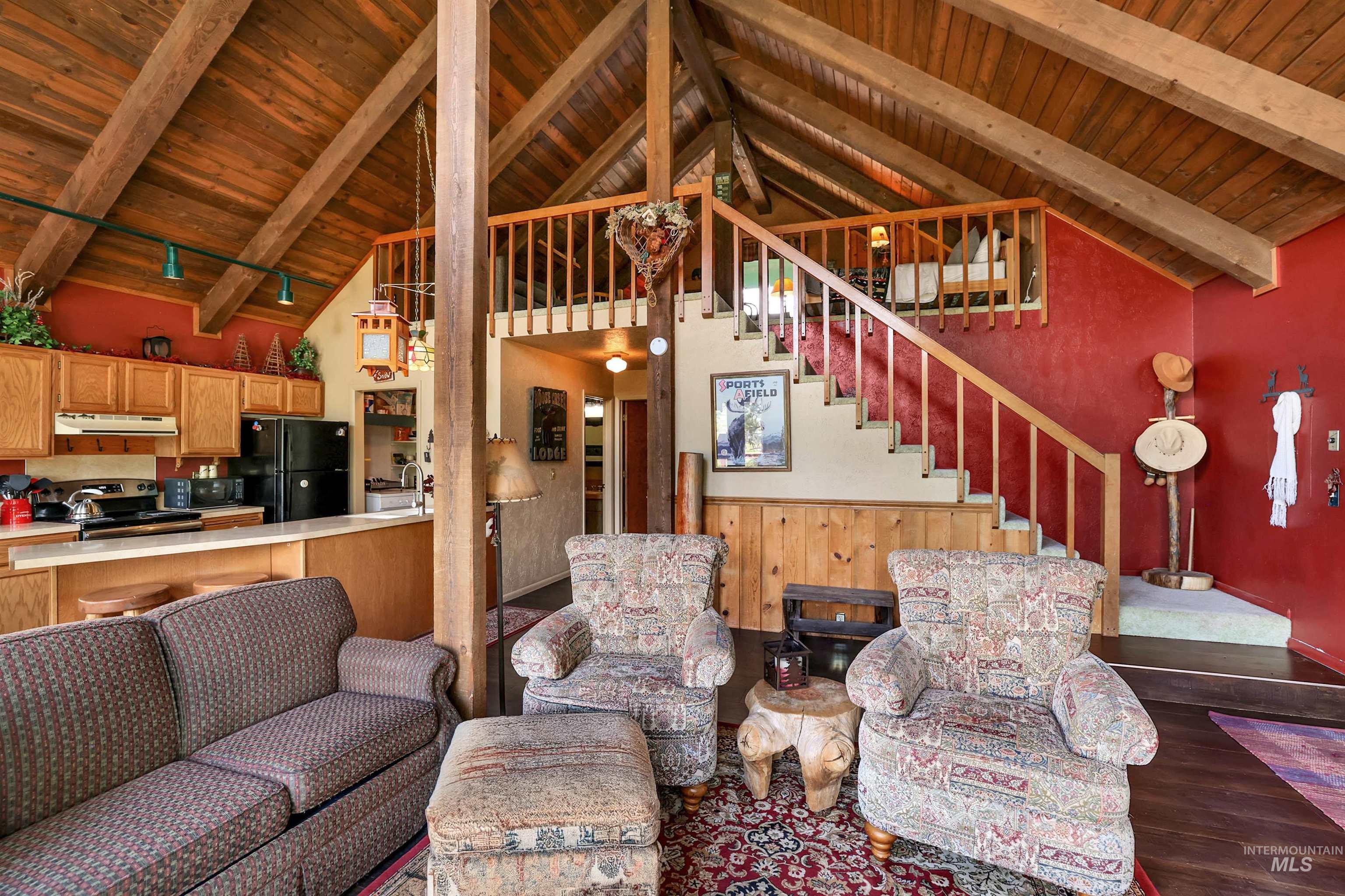 3000 45th Parallel Road, New Meadows, Idaho 83654, 2 Bedrooms, 2 Bathrooms, Residential For Sale, Price $550,000, 98950187