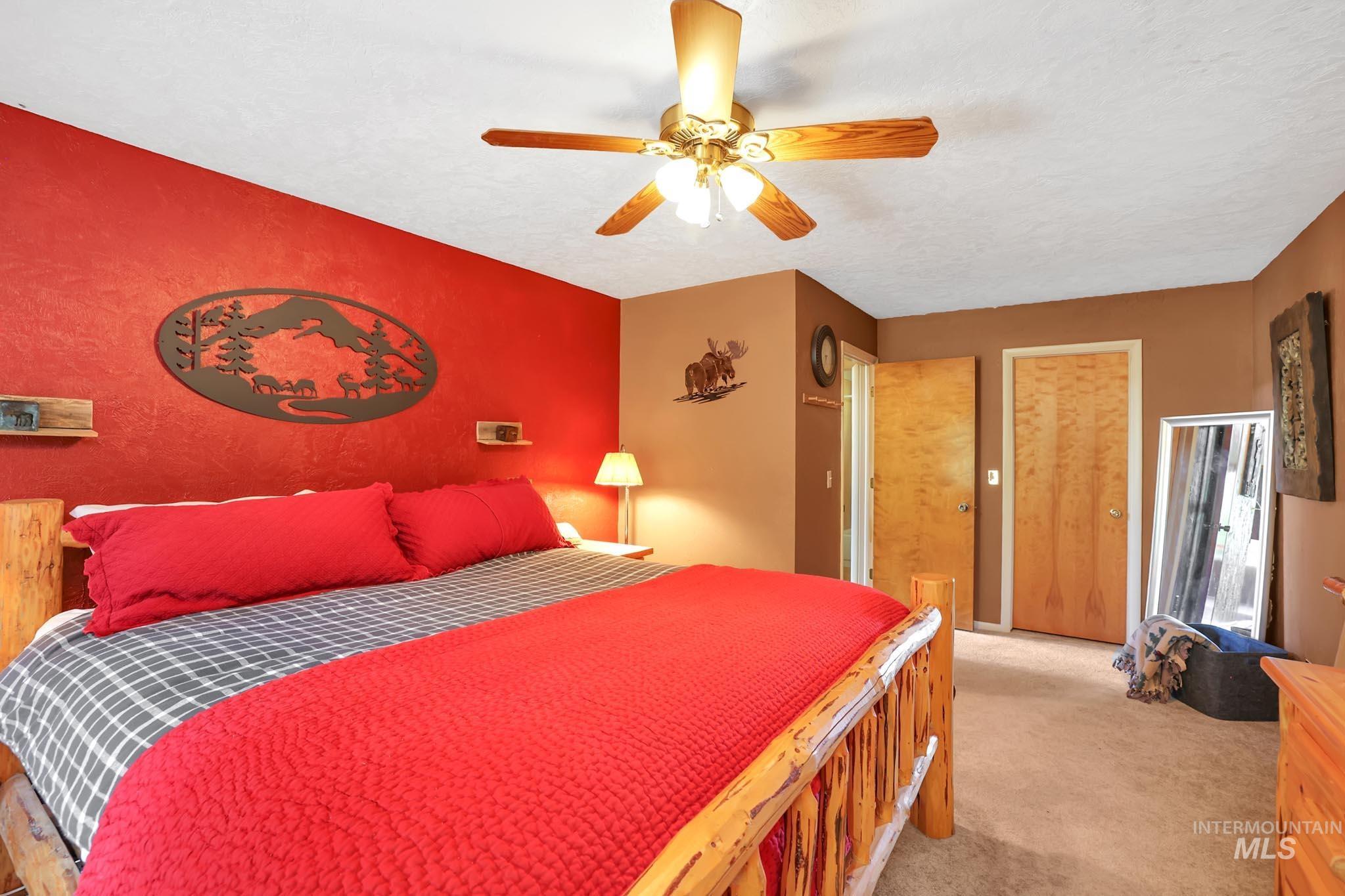 Primary with walk in closet.