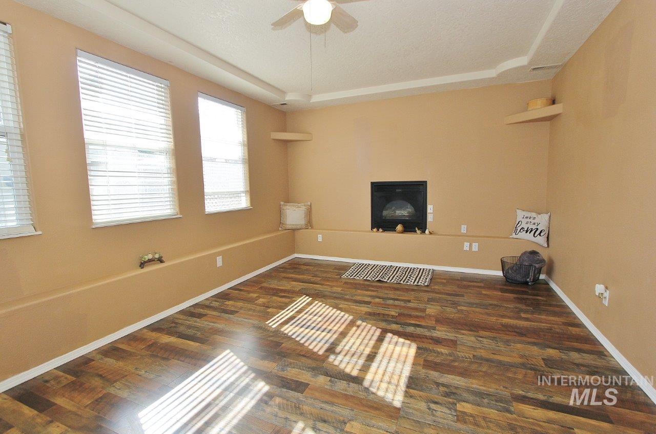 82 N Wedgwood Drive, Nampa, Idaho 83651, 4 Bedrooms, 3 Bathrooms, Residential For Sale, Price $399,999, 98950202