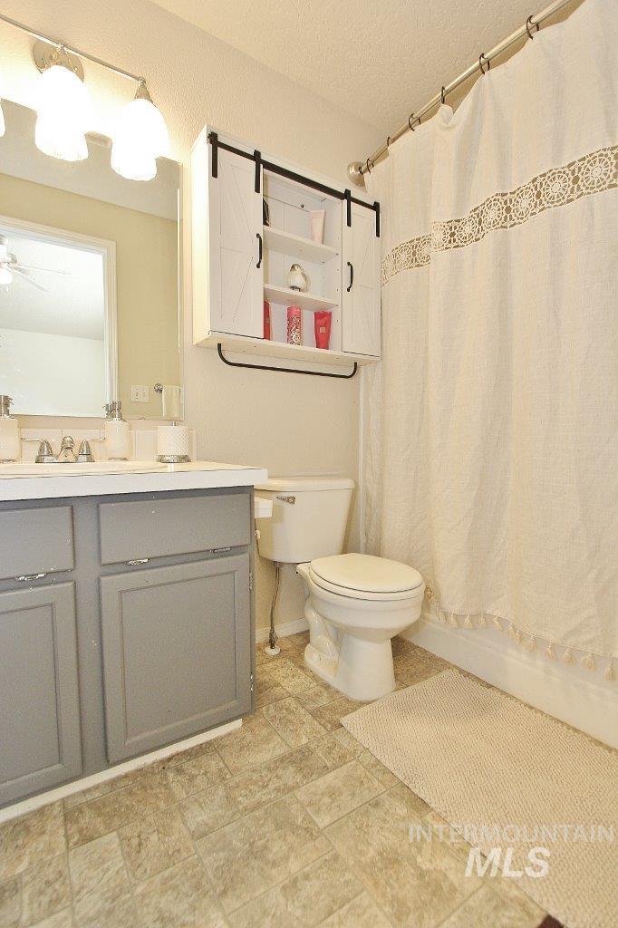 82 N Wedgwood Drive, Nampa, Idaho 83651, 4 Bedrooms, 3 Bathrooms, Residential For Sale, Price $399,999, 98950202