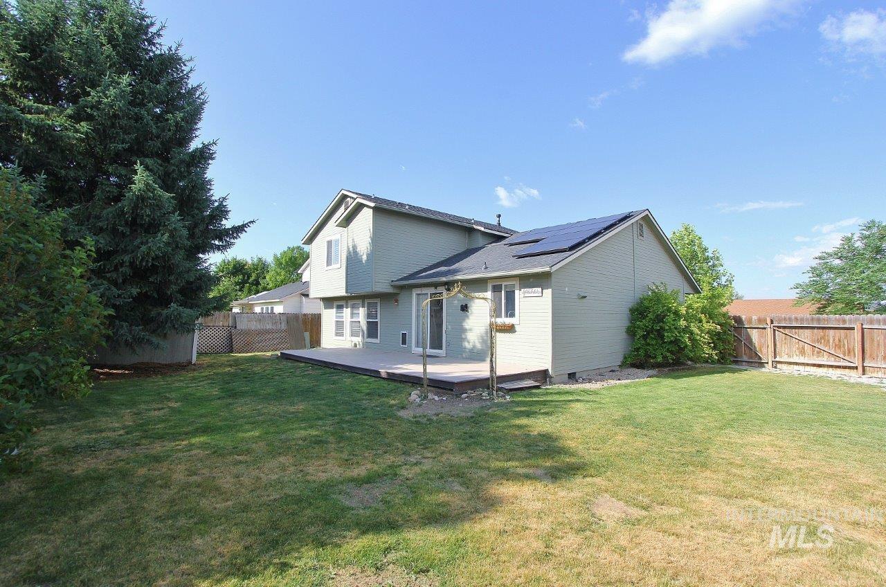 82 N Wedgwood Drive, Nampa, Idaho 83651, 4 Bedrooms, 3 Bathrooms, Residential For Sale, Price $399,999, 98950202