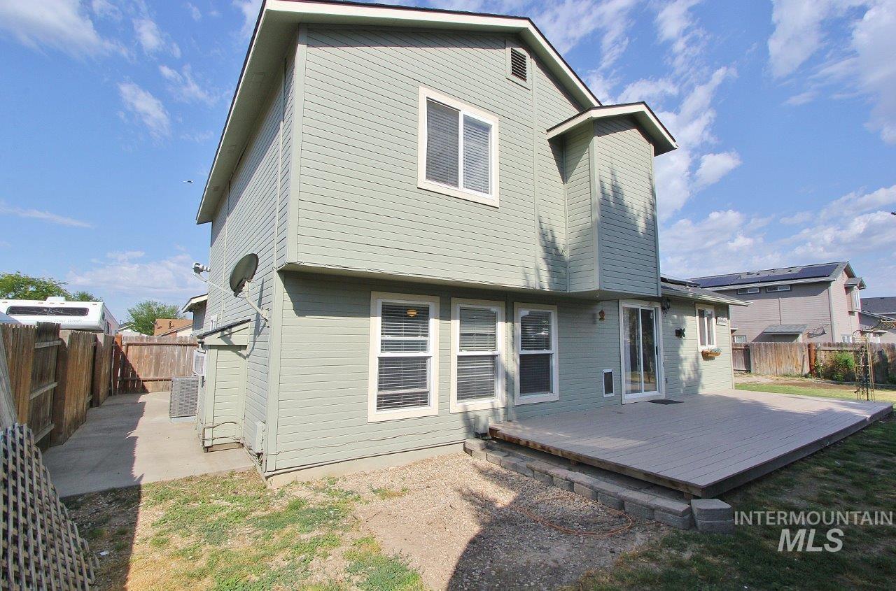 82 N Wedgwood Drive, Nampa, Idaho 83651, 4 Bedrooms, 3 Bathrooms, Residential For Sale, Price $399,999, 98950202