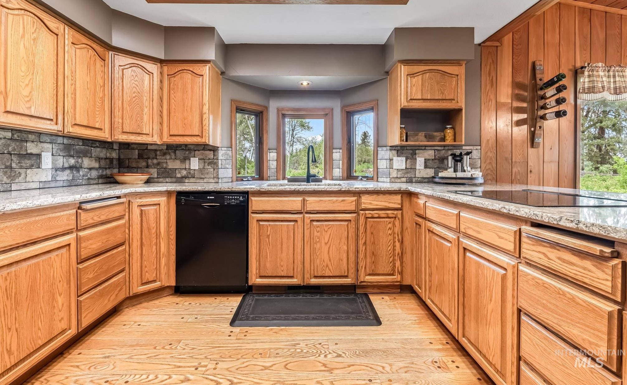 14060 Deerfield, McCall, Idaho 83638, 4 Bedrooms, 3.5 Bathrooms, Residential For Sale, Price $1,650,000, 98950206