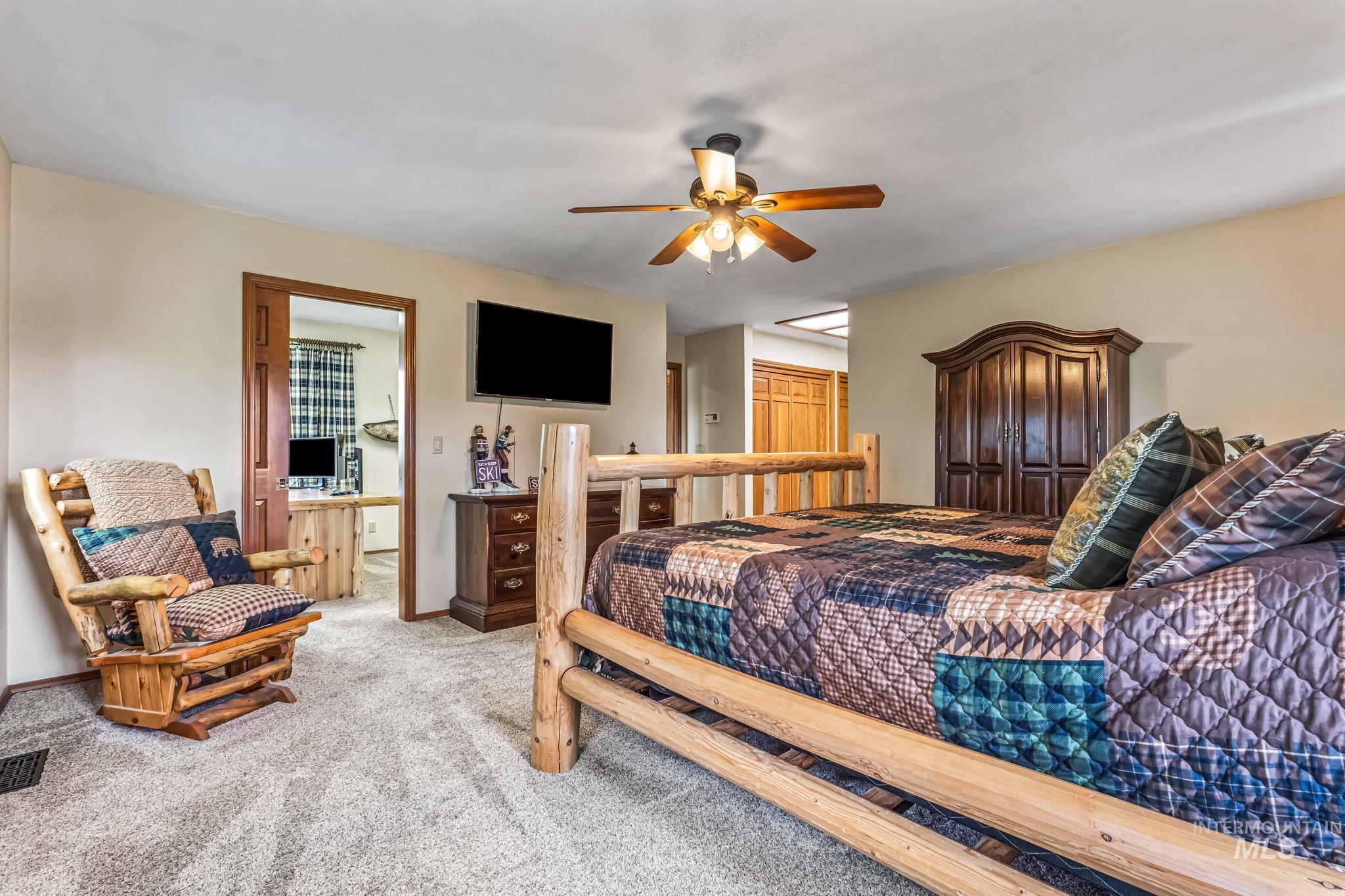 14060 Deerfield, McCall, Idaho 83638, 4 Bedrooms, 3.5 Bathrooms, Residential For Sale, Price $1,650,000, 98950206