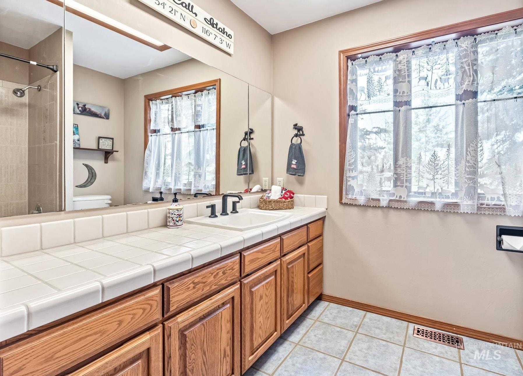 14060 Deerfield, McCall, Idaho 83638, 4 Bedrooms, 3.5 Bathrooms, Residential For Sale, Price $1,650,000, 98950206