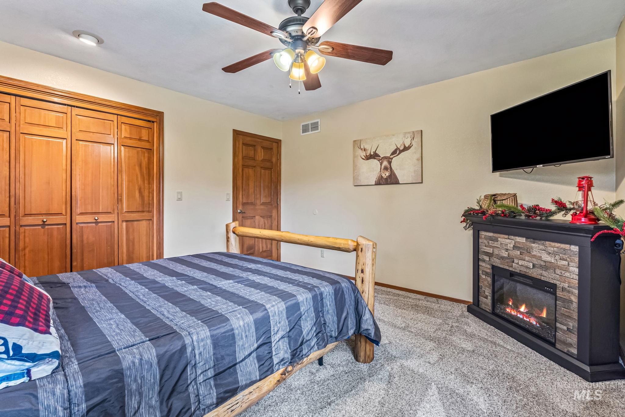 14060 Deerfield, McCall, Idaho 83638, 4 Bedrooms, 3.5 Bathrooms, Residential For Sale, Price $1,650,000, 98950206