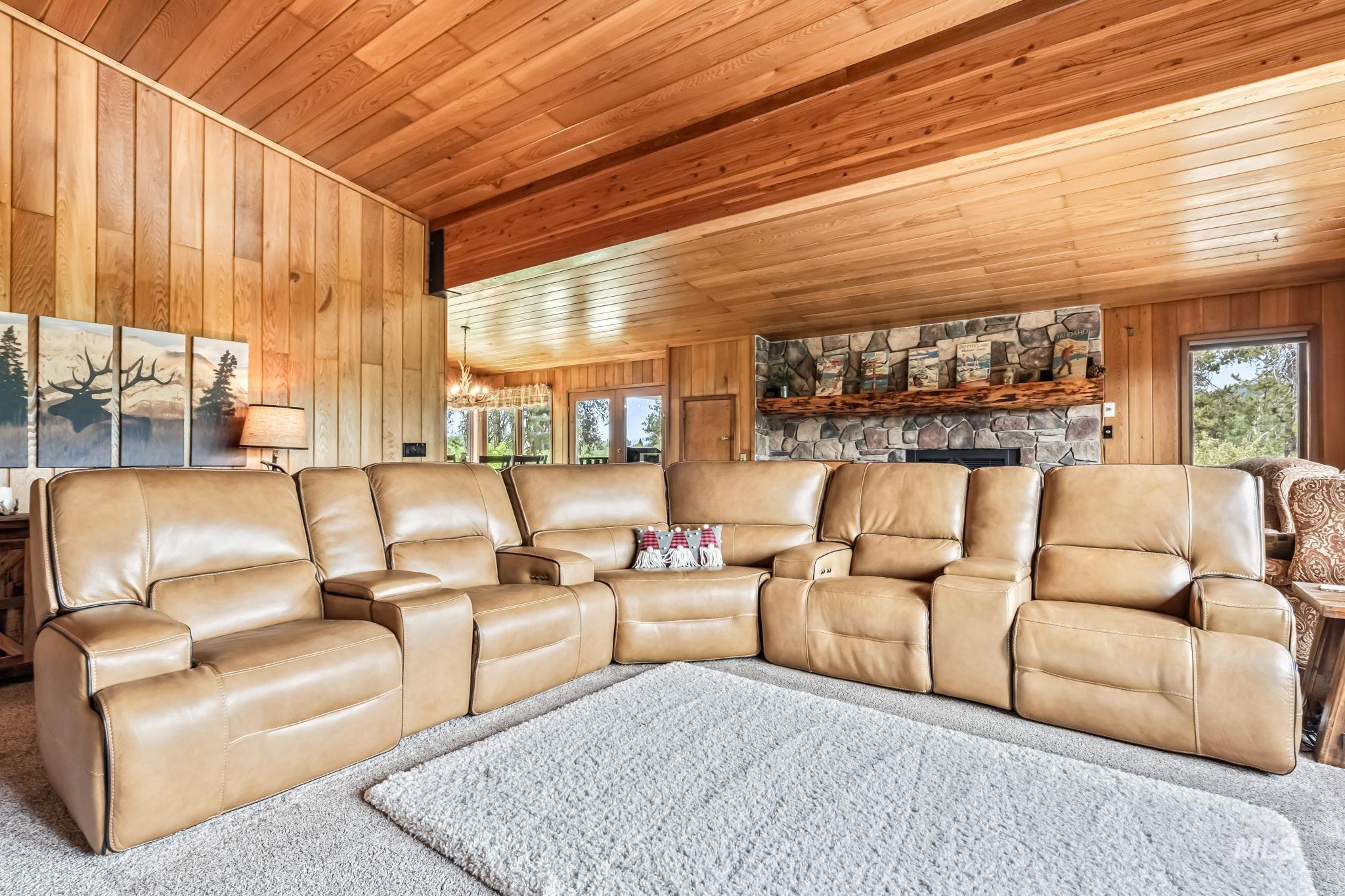 14060 Deerfield, McCall, Idaho 83638, 4 Bedrooms, 3.5 Bathrooms, Residential For Sale, Price $1,650,000, 98950206