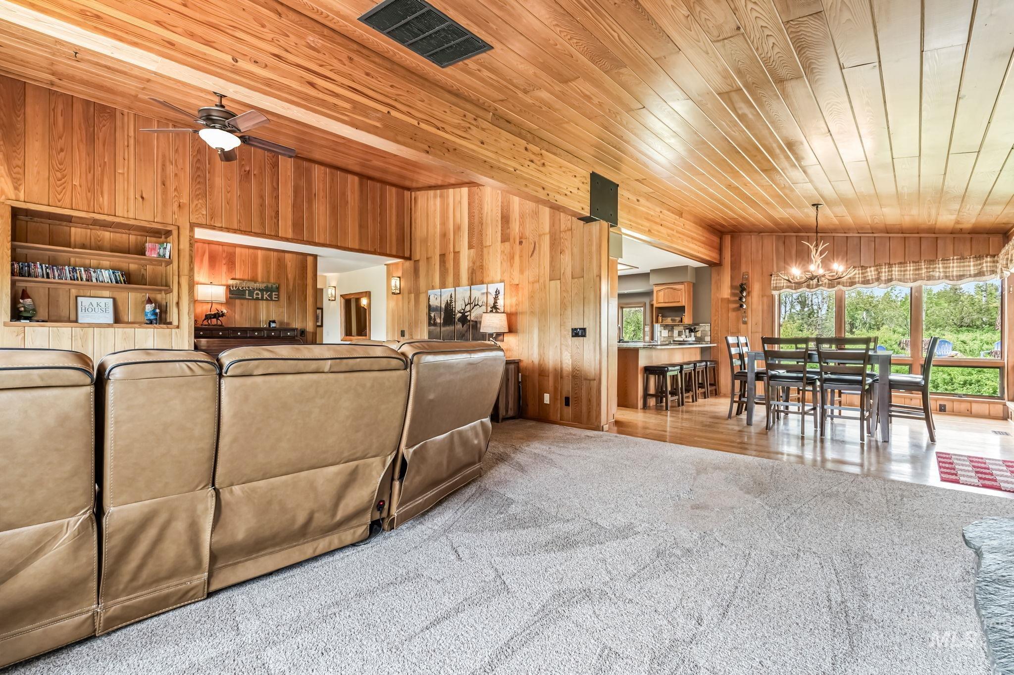 14060 Deerfield, McCall, Idaho 83638, 4 Bedrooms, 3.5 Bathrooms, Residential For Sale, Price $1,650,000, 98950206