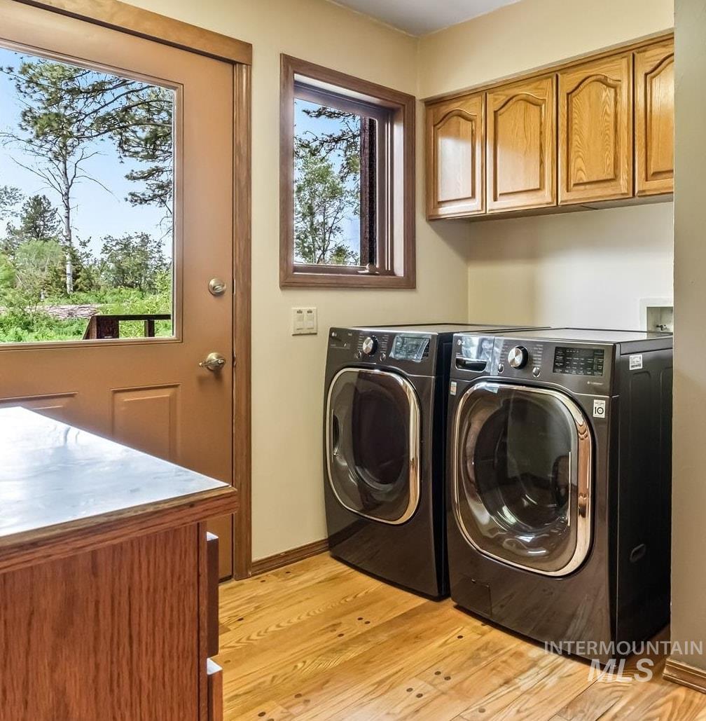 14060 Deerfield, McCall, Idaho 83638, 4 Bedrooms, 3.5 Bathrooms, Residential For Sale, Price $1,650,000, 98950206