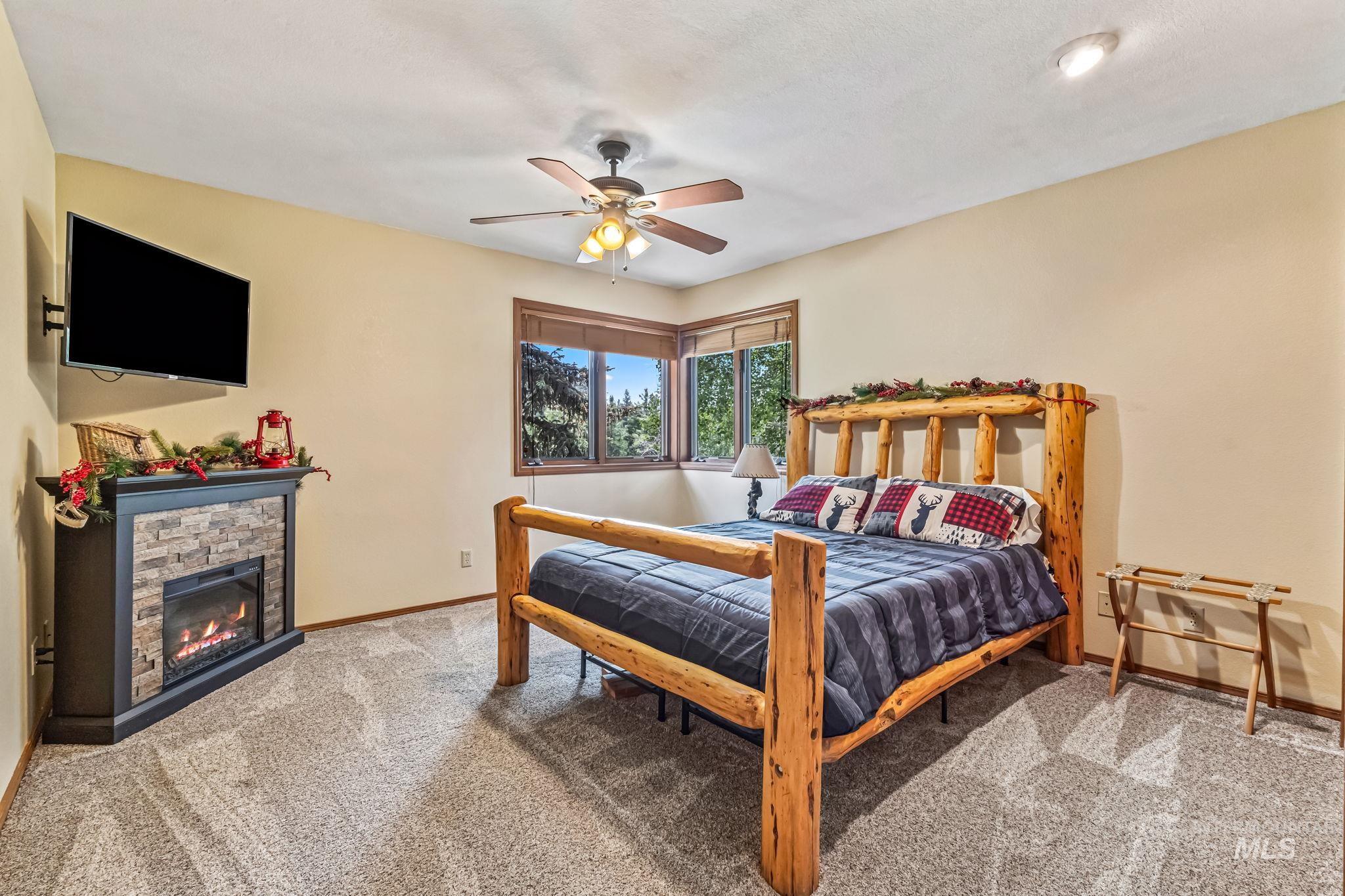 14060 Deerfield, McCall, Idaho 83638, 4 Bedrooms, 3.5 Bathrooms, Residential For Sale, Price $1,650,000, 98950206