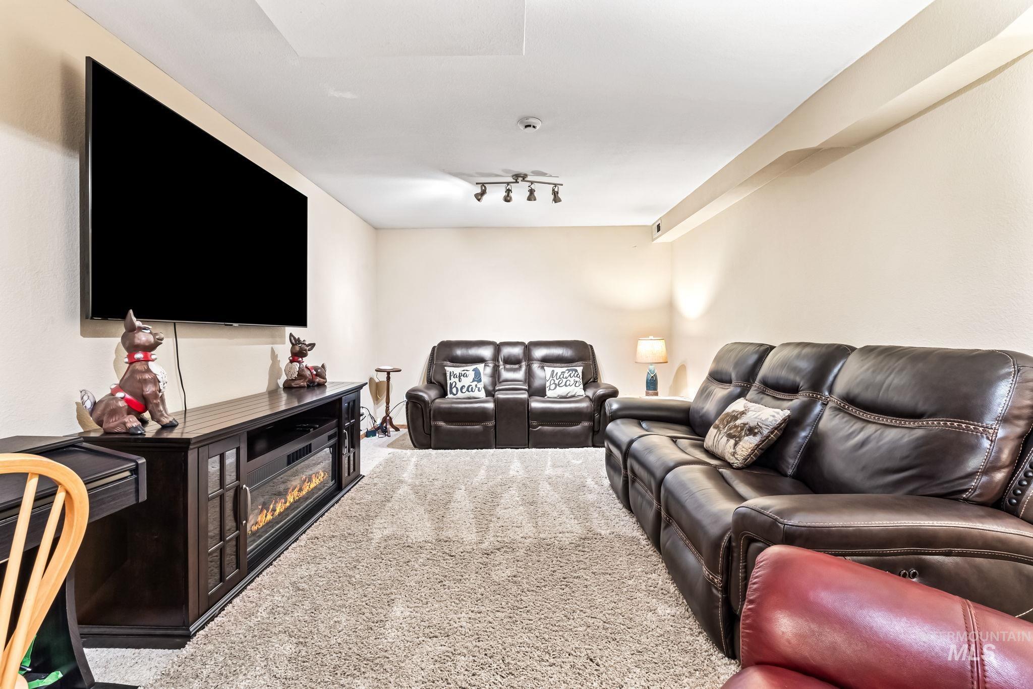 14060 Deerfield, McCall, Idaho 83638, 4 Bedrooms, 3.5 Bathrooms, Residential For Sale, Price $1,650,000, 98950206