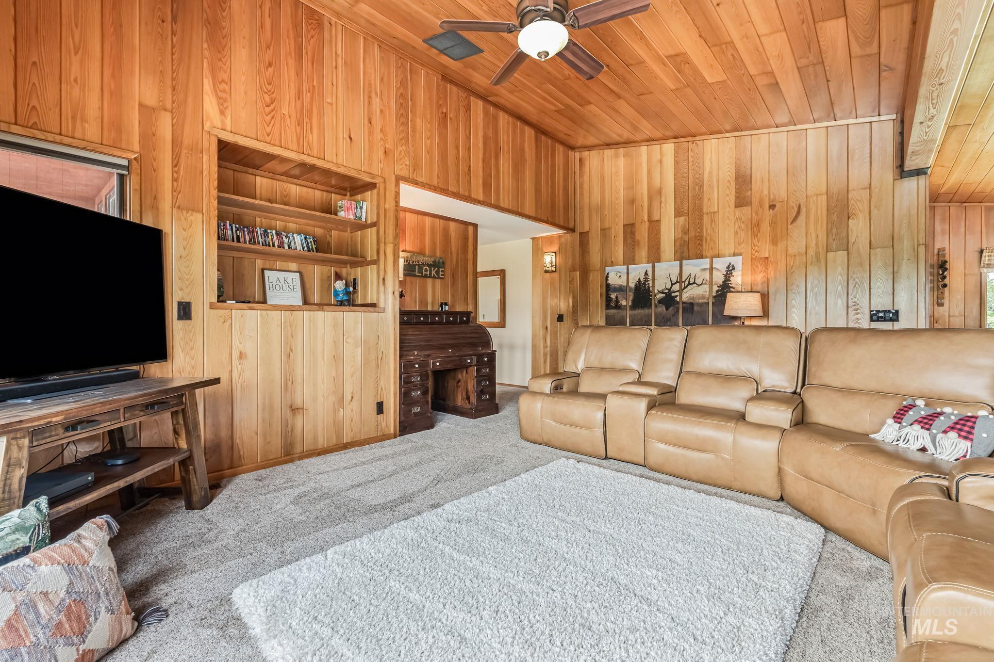 14060 Deerfield, McCall, Idaho 83638, 4 Bedrooms, 3.5 Bathrooms, Residential For Sale, Price $1,650,000, 98950206