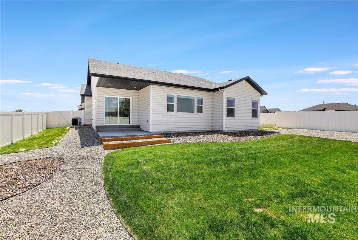 503 April Ave, Twin Falls, Idaho 83301, 3 Bedrooms, 2 Bathrooms, Residential For Sale, Price $415,000, 98950216