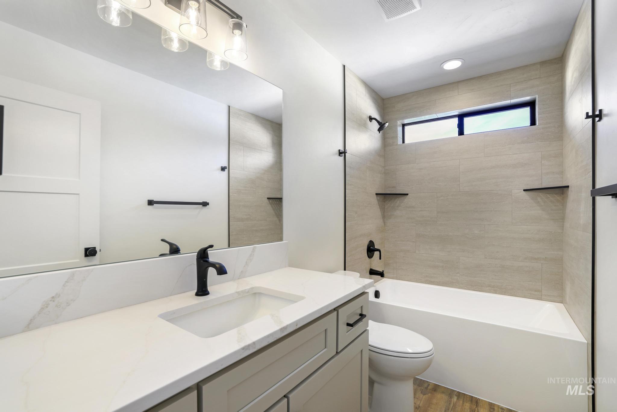 958 Gregory Way, Twin Falls, Idaho 83301, 4 Bedrooms, 2 Bathrooms, Residential For Sale, Price $416,000, 98950220