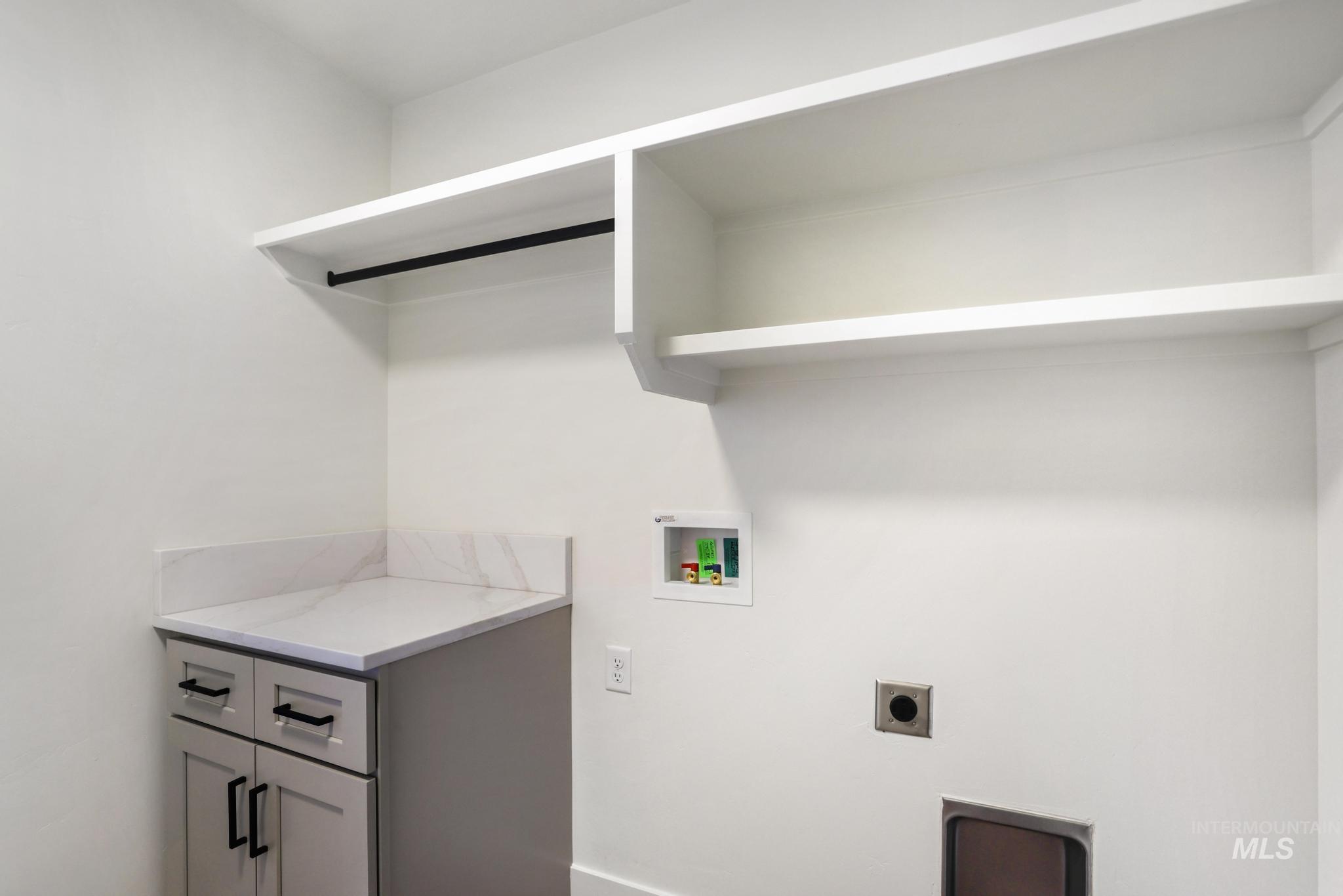 958 Gregory Way, Twin Falls, Idaho 83301, 4 Bedrooms, 2 Bathrooms, Residential For Sale, Price $416,000, 98950220