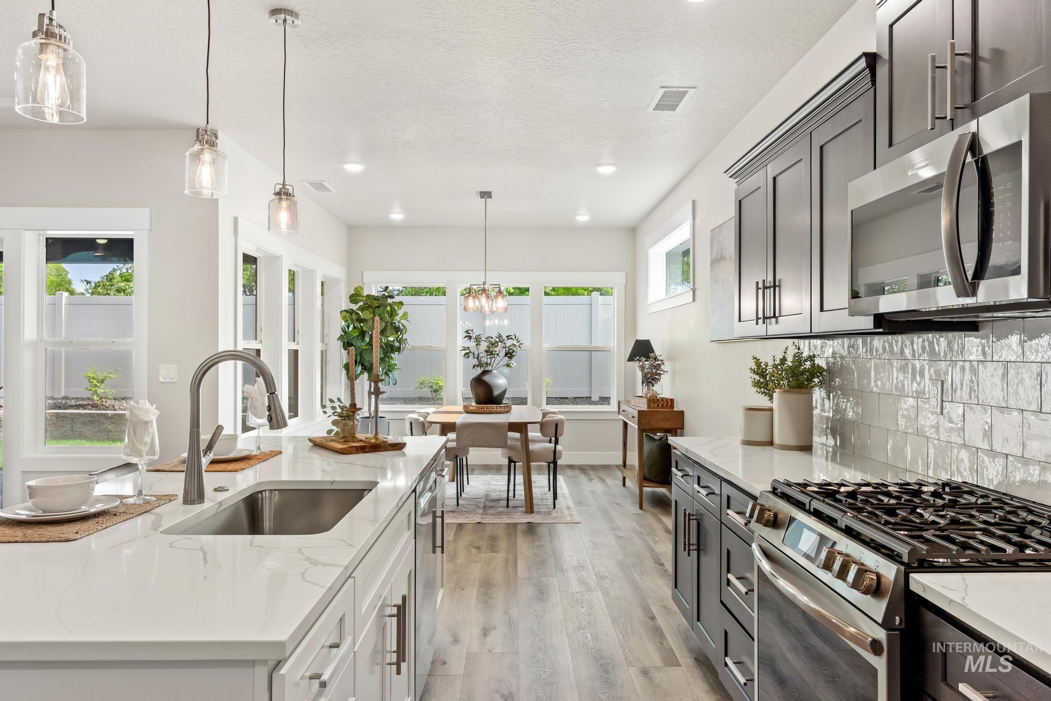 1753 E. Grayson, Meridian, Idaho 83642, 3 Bedrooms, 2 Bathrooms, Residential For Sale, Price $524,900, 98950227